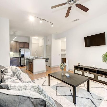 شقة Chic 1Br Near Nrg With Pool Wifi Freeparking هيوستن المظهر الخارجي الصورة