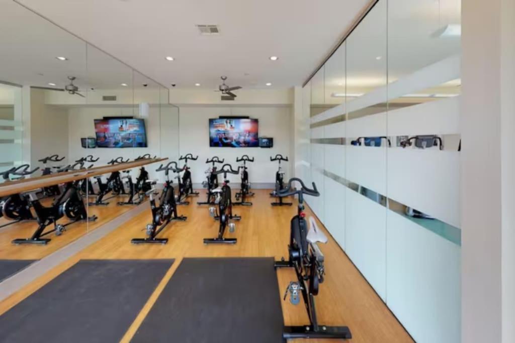 شقة Chic 1Br Near Nrg With Pool Wifi Freeparking هيوستن المظهر الخارجي الصورة